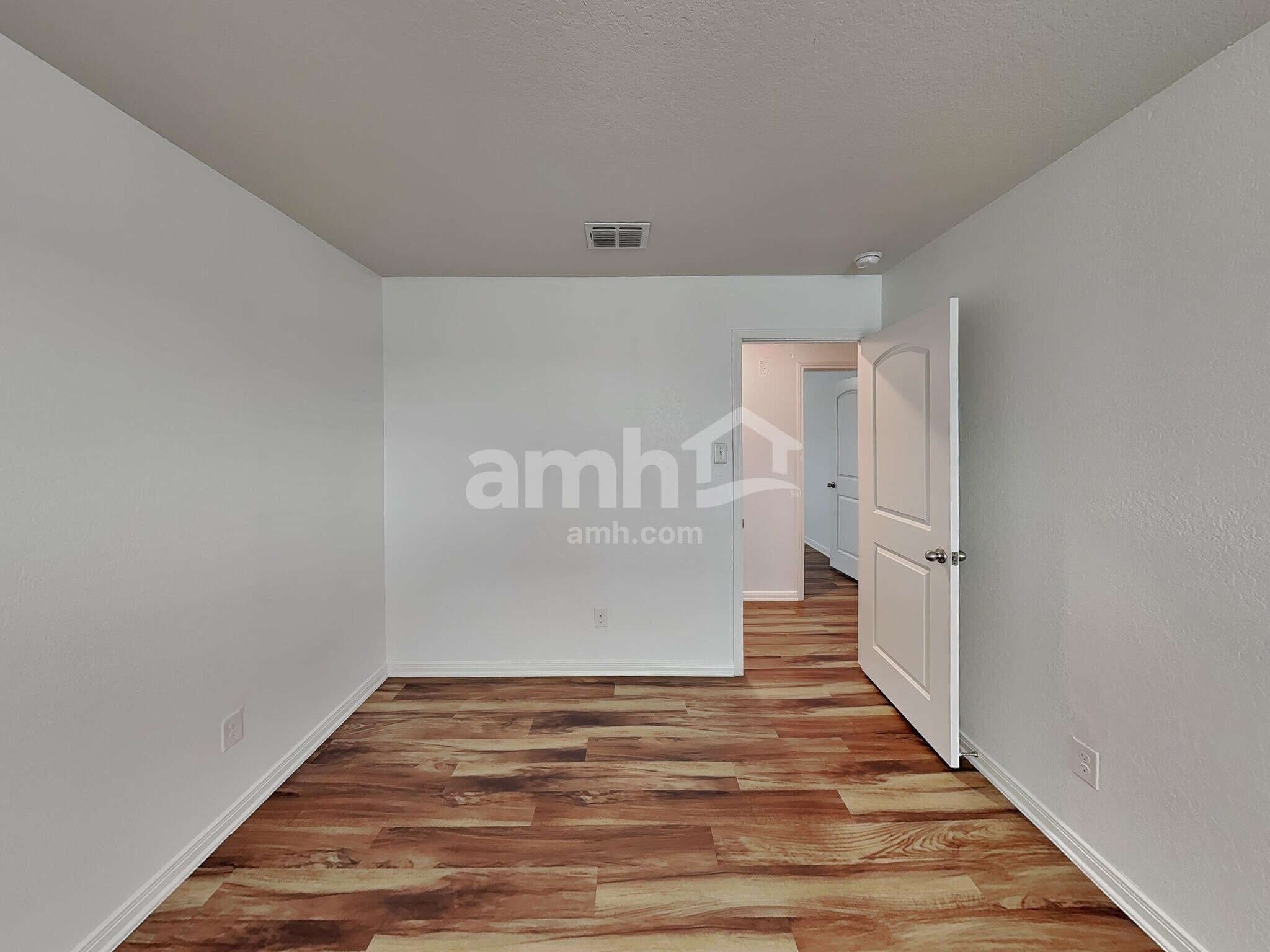 Building Photo - 12250 Commander Dr