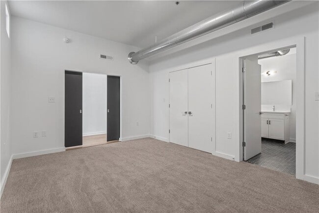 Building Photo - 230 18th St NW