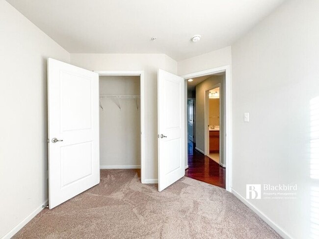 Building Photo - 3815 Hansberry Ct NE