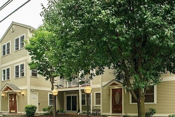 Primary Photo - 30 Cameron St