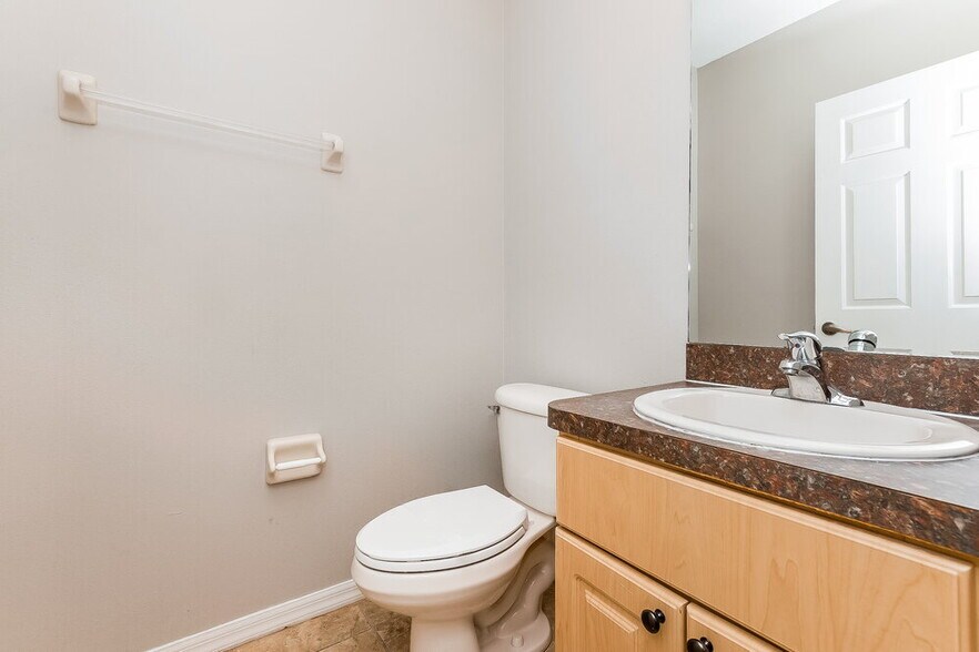 Building Photo - 4123 Day Bridge Pl