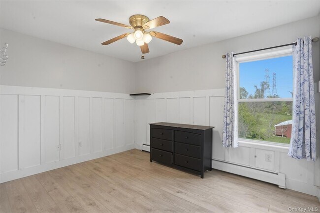Building Photo - 34 Rombout Rd