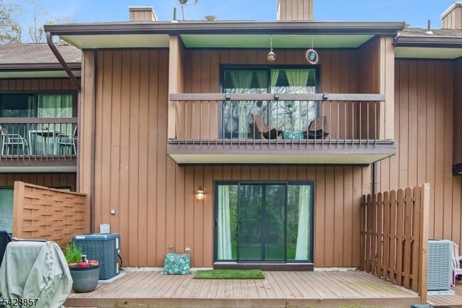 Building Photo - 26179 Westview