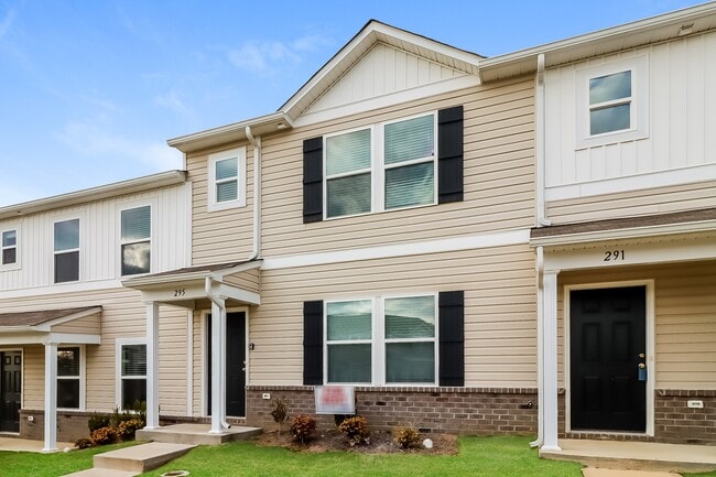 Building Photo - 295 Century Dr