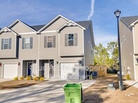 Building Photo - 2015 Folkstone Wds Ln