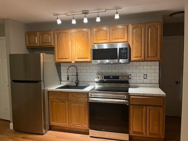 Kitchen - 85 N Main St