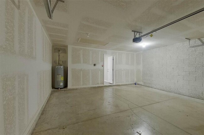 Building Photo - 9131 Aegean Cir