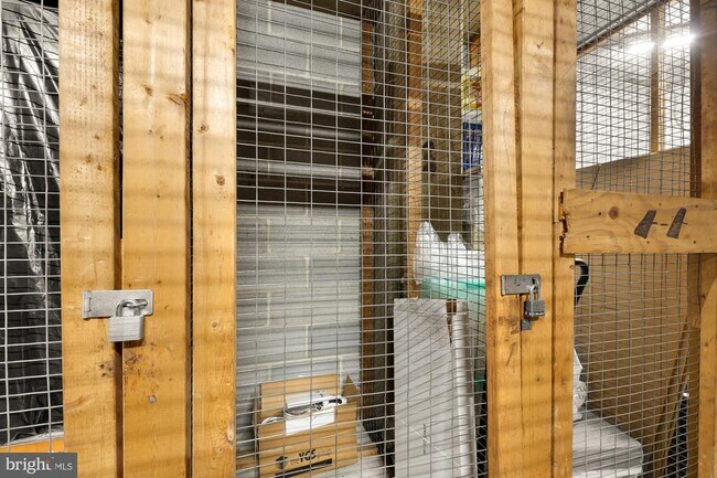 Building Photo - 4620 N Park Ave