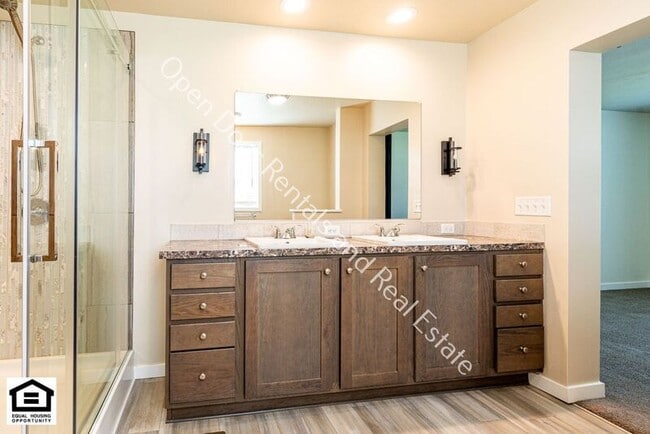 Building Photo - 3420 S 1075 E