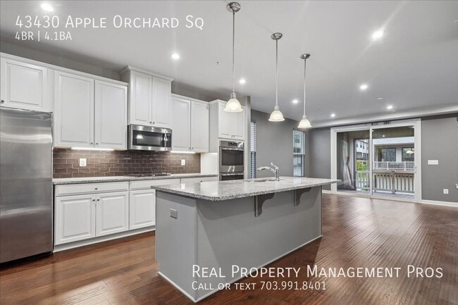 Building Photo - 43430 Apple Orch Sq