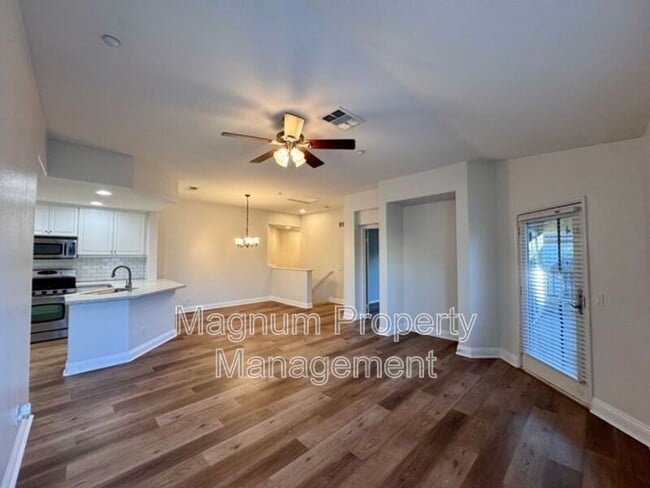 Building Photo - 41685 Woodridge Ave