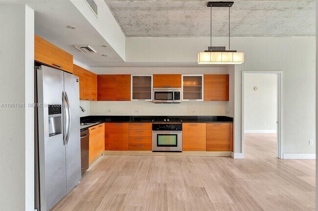 Building Photo - 3470 E Coast Ave