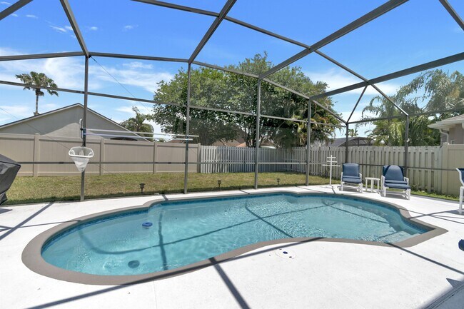 Building Photo - 5145 Marbella Isle Dr