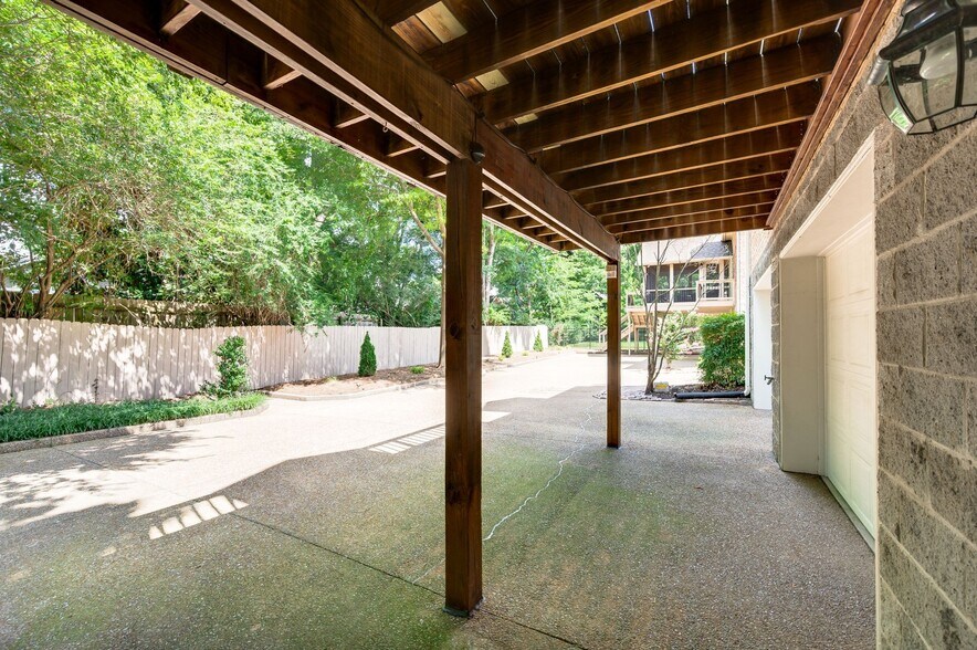 Building Photo - 172B Woodmont Blvd