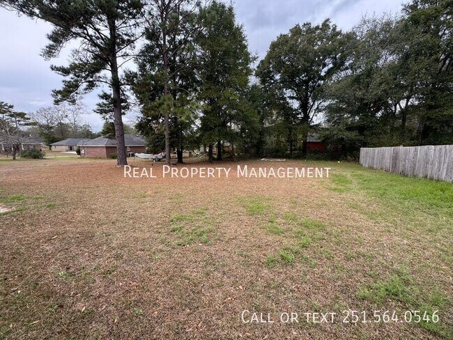 Building Photo - 12876 Pearsons Pl Dr