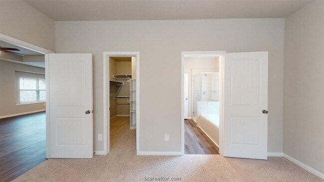 Building Photo - 5789 Cerrillos Dr