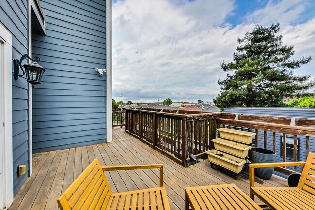 Building Photo - 1608 14th St