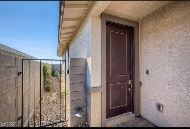 Building Photo - 9357 Aria Rdg Ave