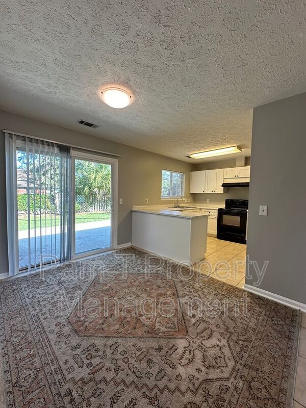 Building Photo - 110 Gunpowder Dr