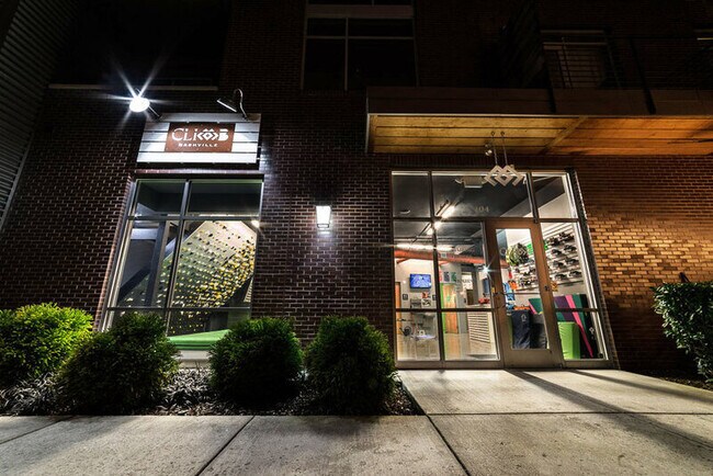 Building Photo - 1641 Evelyn Ave