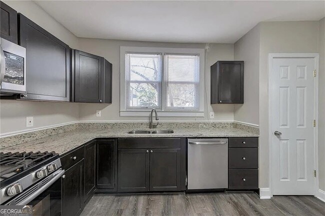 Building Photo - 1333 Womack Ave