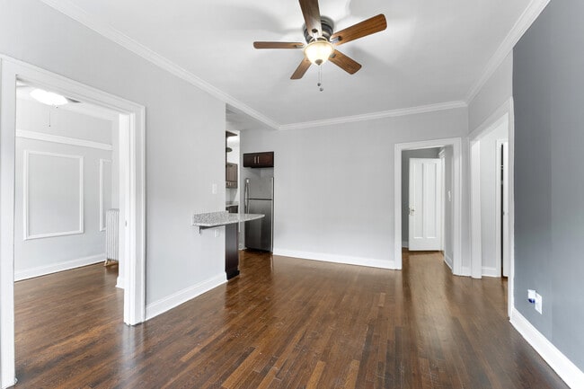 Building Photo - 6112 N Winthrop Ave