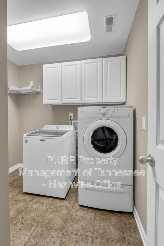 Building Photo - 2019 Traemoor Village Dr