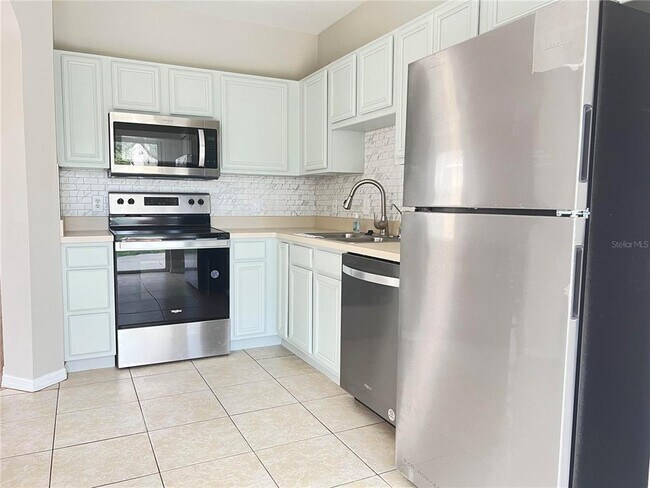 Building Photo - 10452 Blackmore Dr
