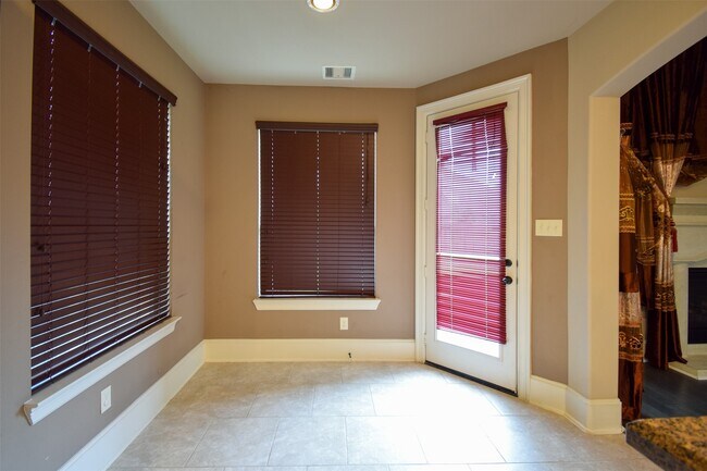 Building Photo - 27363 Pendleton Trace Dr