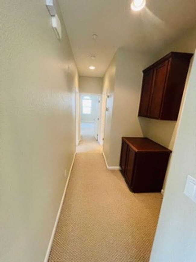 Building Photo - 2BD/2BA Mountain House Condo, HOA, Water, & Garbage Included!