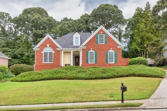 Building Photo - House 4 Beds 2 Baths