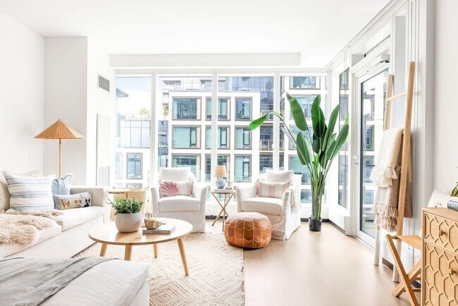 Building Photo - 150 Seaport Blvd