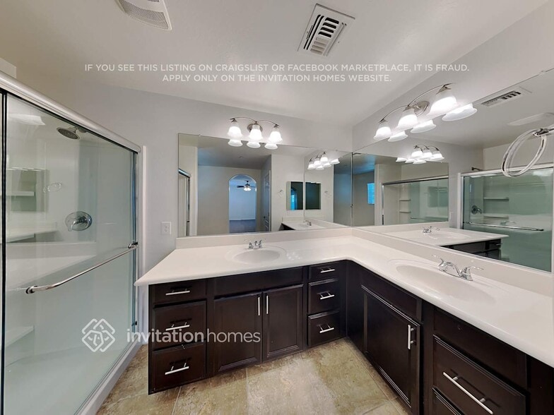 Building Photo - 29056 N 124th Dr