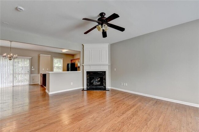 Building Photo - 4021 Edgecomb Dr