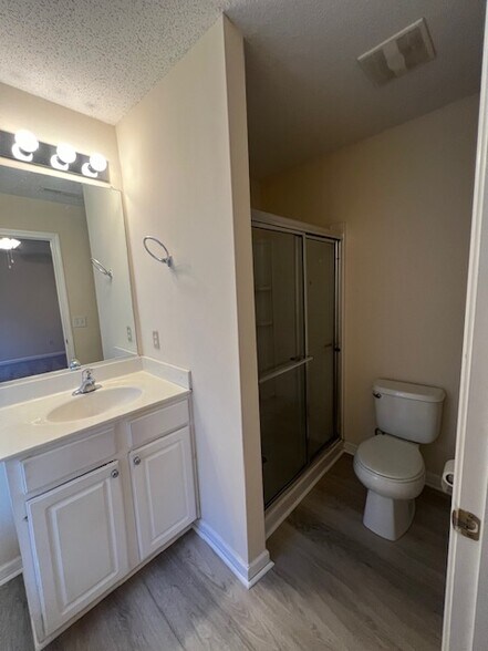 Building Photo - 4800 Mystic Oak Dr