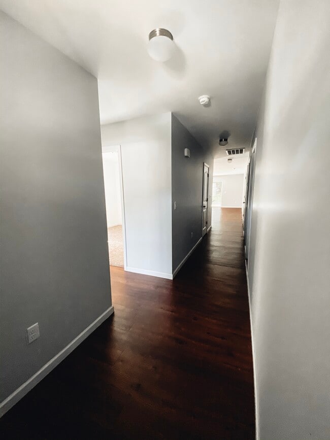 Building Photo - 335 Flat Cove Rd