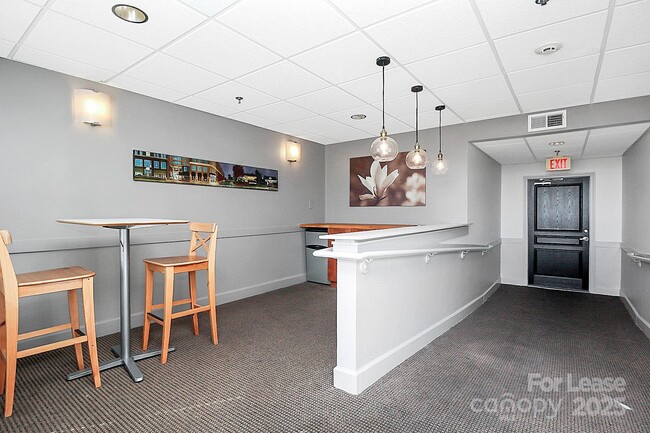 Building Photo - 1315 East Blvd