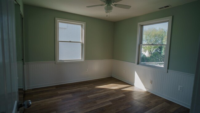 Building Photo - 3719 Ocean Ave