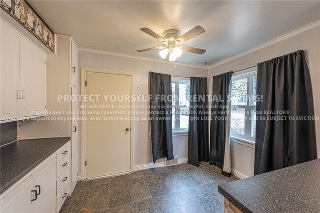 Building Photo - 1013 N Vandeventer Ave