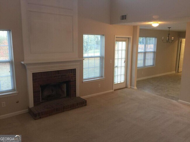Building Photo - 532 Easton Dr