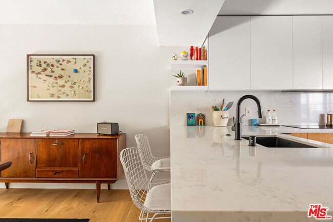 Building Photo - 4608 Glencoe Ave