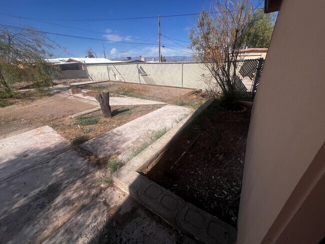 Building Photo - 2015 Rio Vista