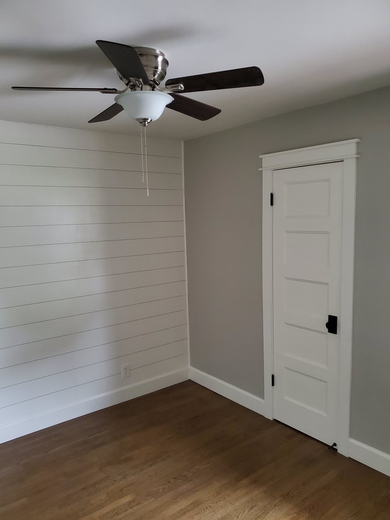 front bedroom1 closet - 8608 Harrison Way