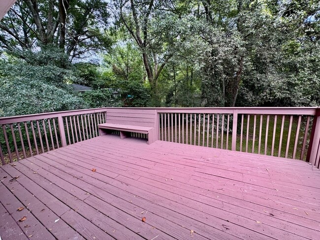 Building Photo - 508 Landers Dr SW