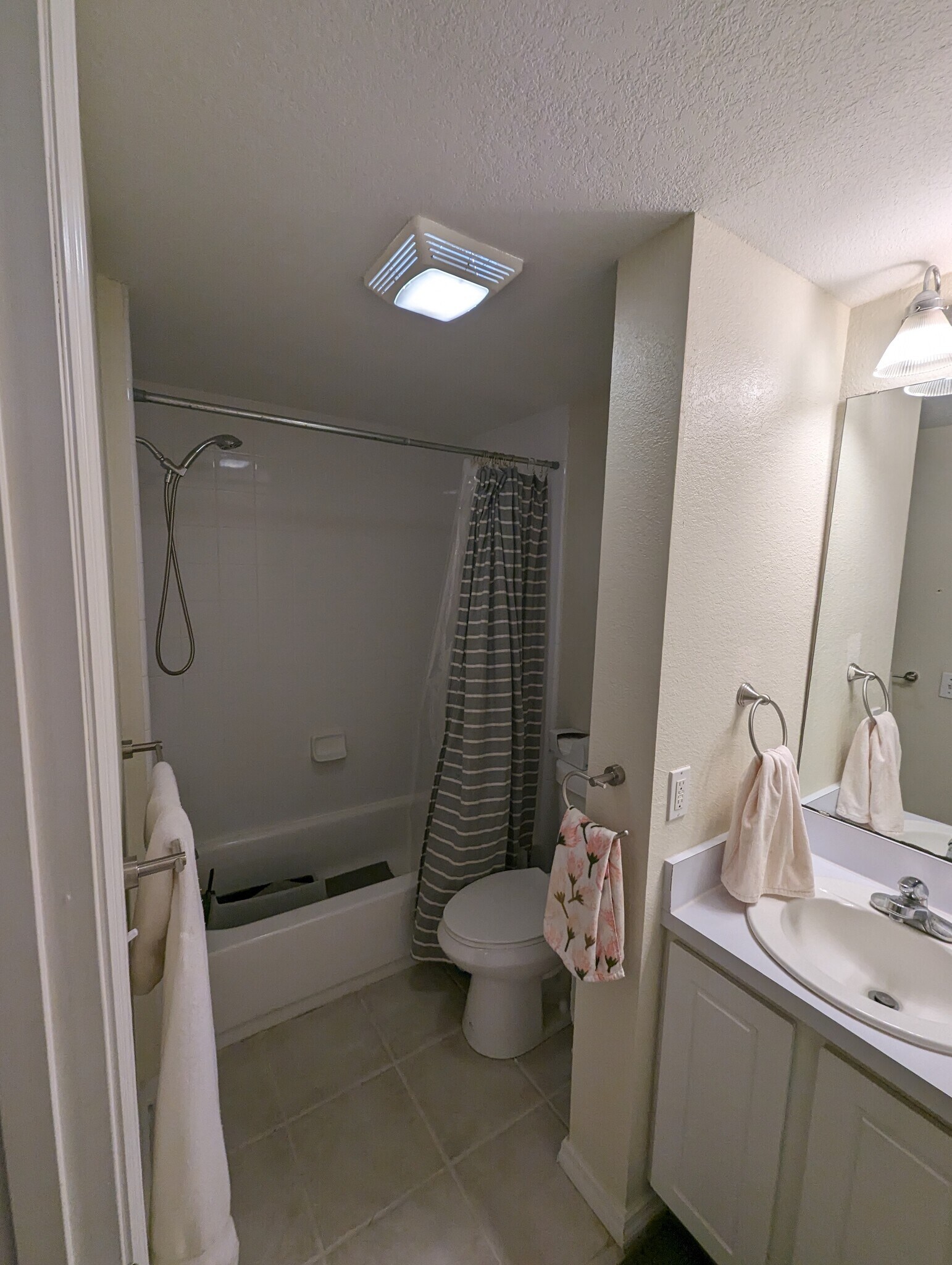 Building Photo - 5133 SW 91 Ct