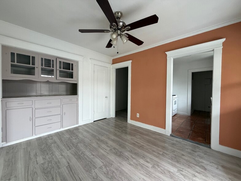 Building Photo - 3172 Glenmanor Pl