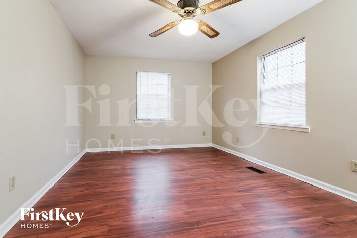 Building Photo - 2162 Clanton Terrace