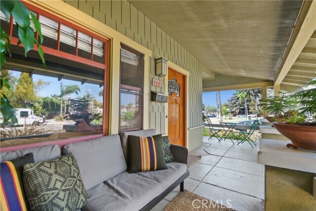 Building Photo - 773 Orizaba Ave