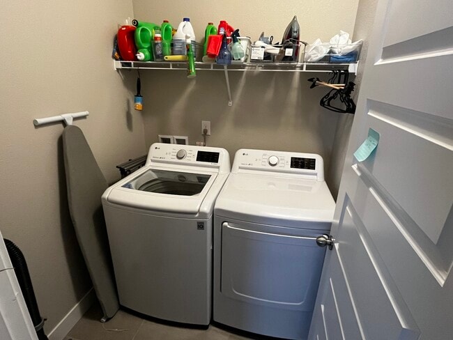 Building Photo - 6737 Canosa St