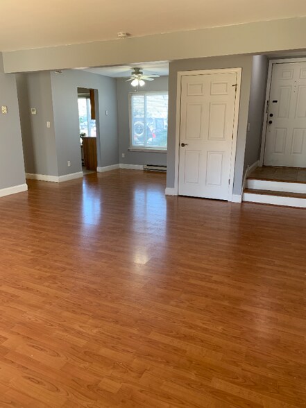 Building Photo - 101 Candlewood Dr